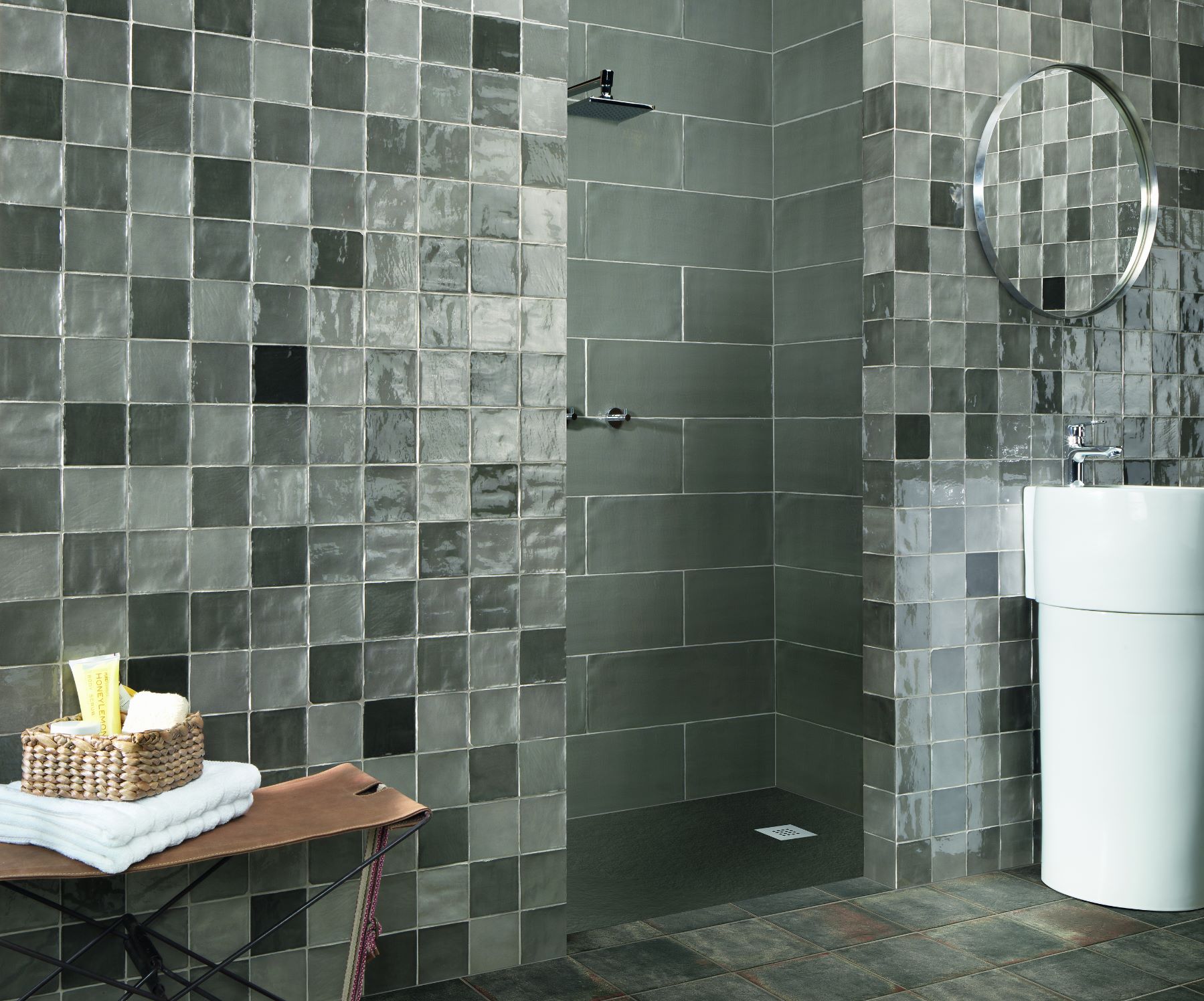 COLOURS_2_G | Tile Center